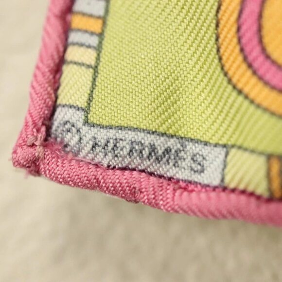 HERMES Carre 40 Scarf ""FRANCE PARIS 24 FBG"" Silk Green Auth 134912M - Picture 6 of 8